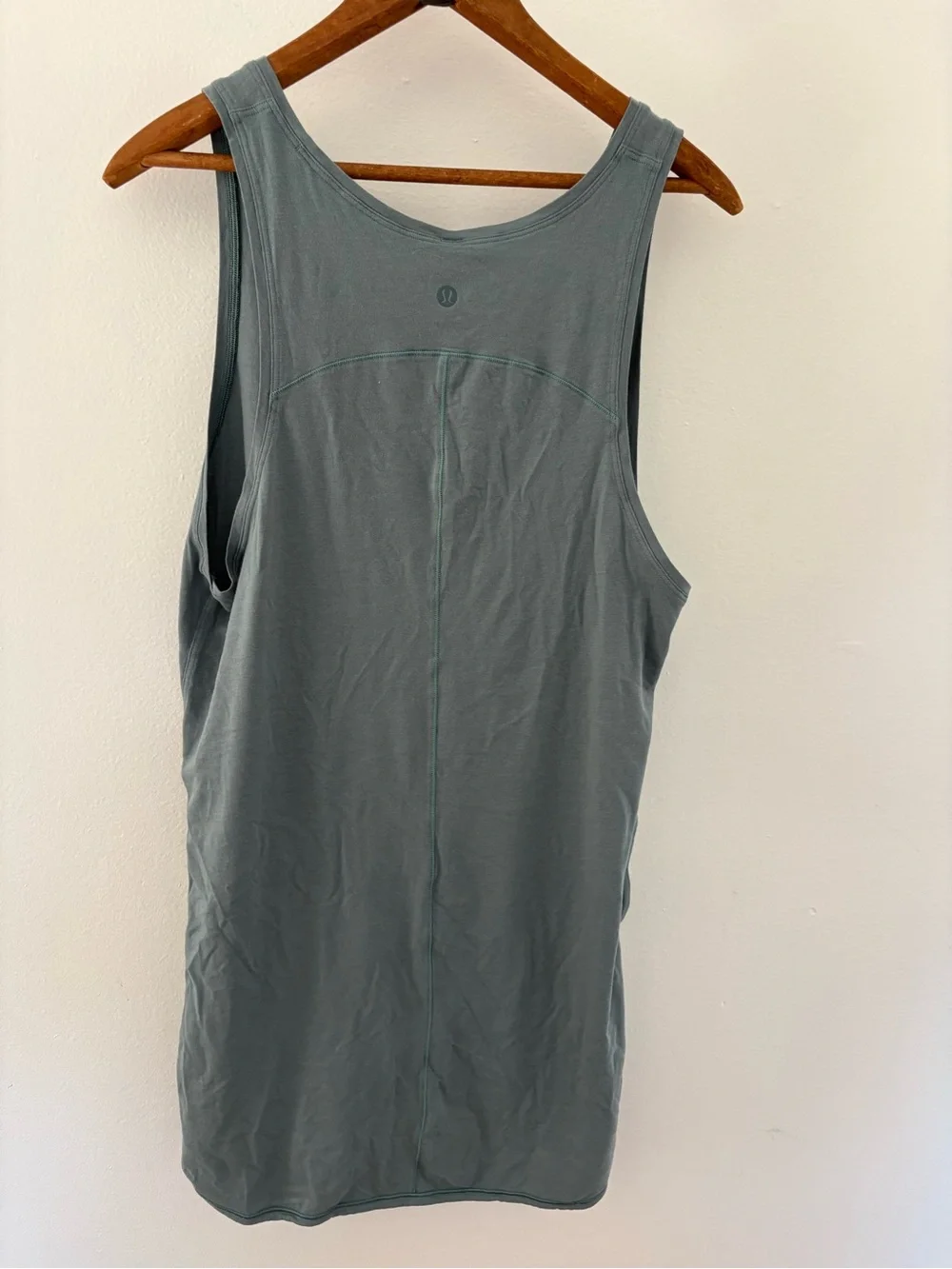 Lululemon side story tank size 8